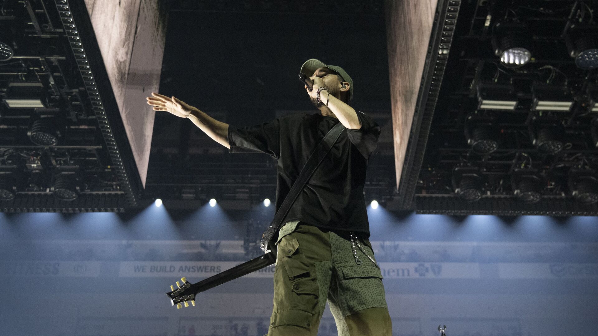 Linkin Park performs live at the Enterprise Cente
